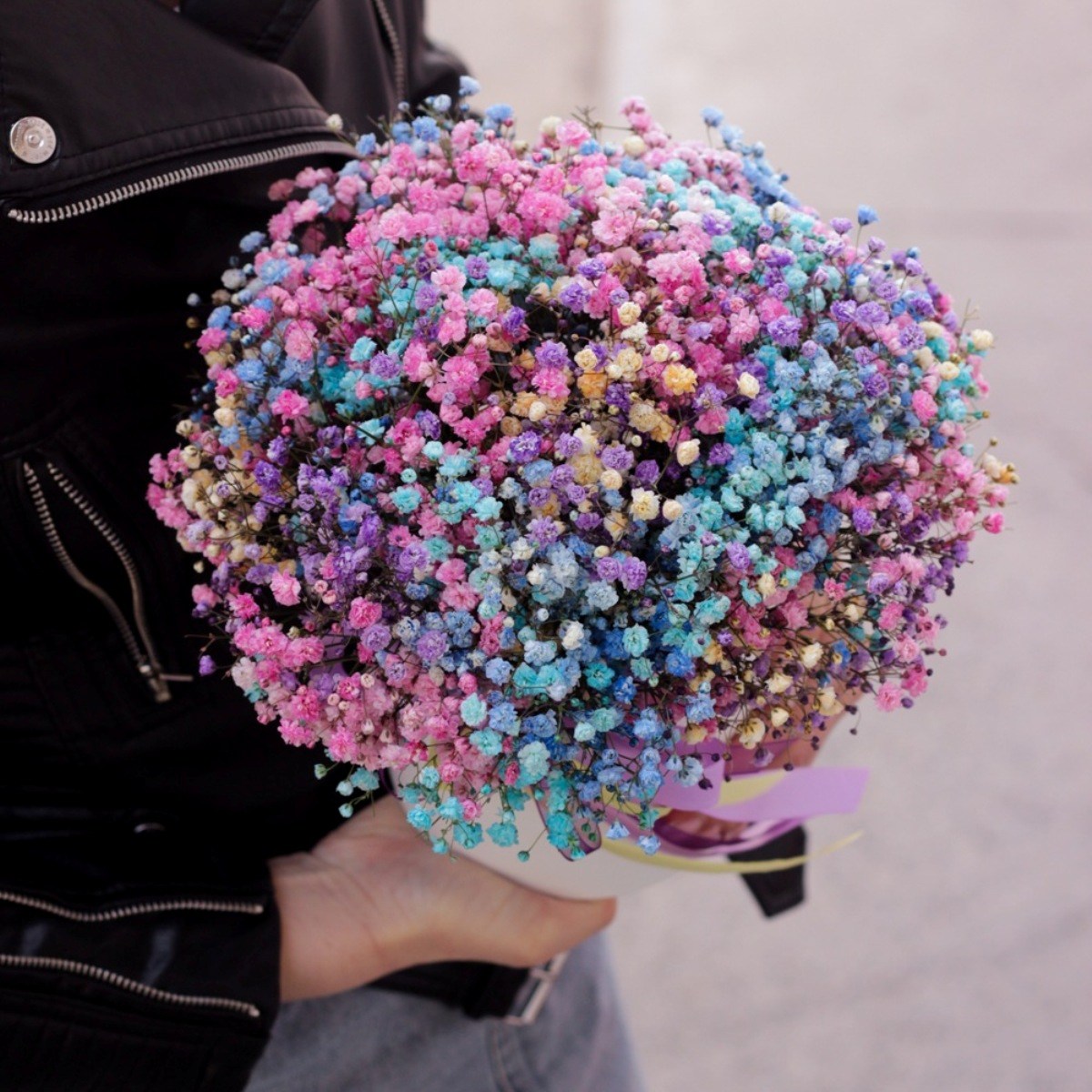 korobka s raduzhnoj gipsofiloj 4